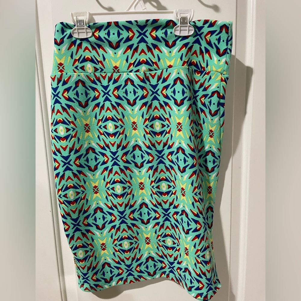 Medium Lularoe Cassie Skirt